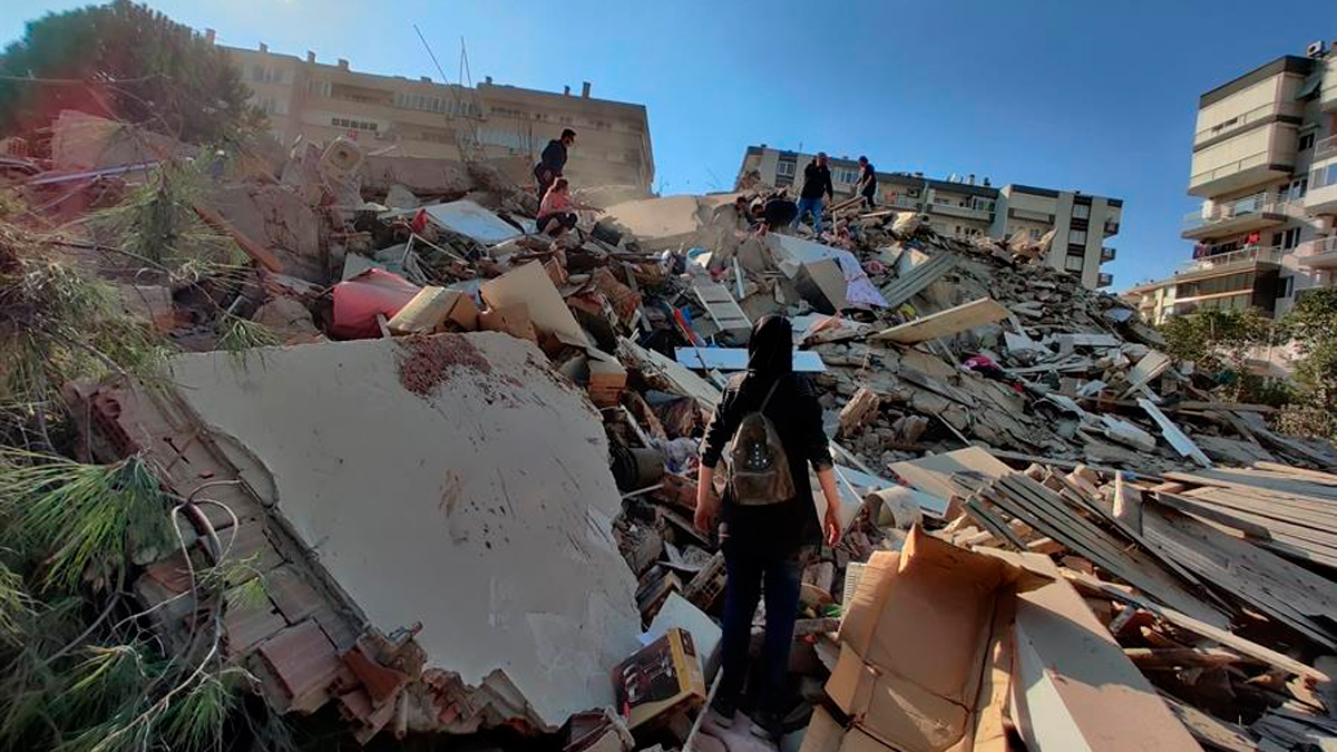 Un fuerte terremoto de 6.9 sacude a Turquía y Grecia
