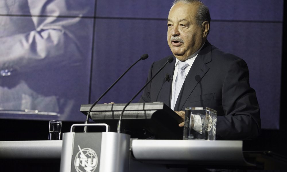 El Empresario Mexicano Carlos Slim Presenta Avances Favorables Tras Dar Positivo a COVID-19