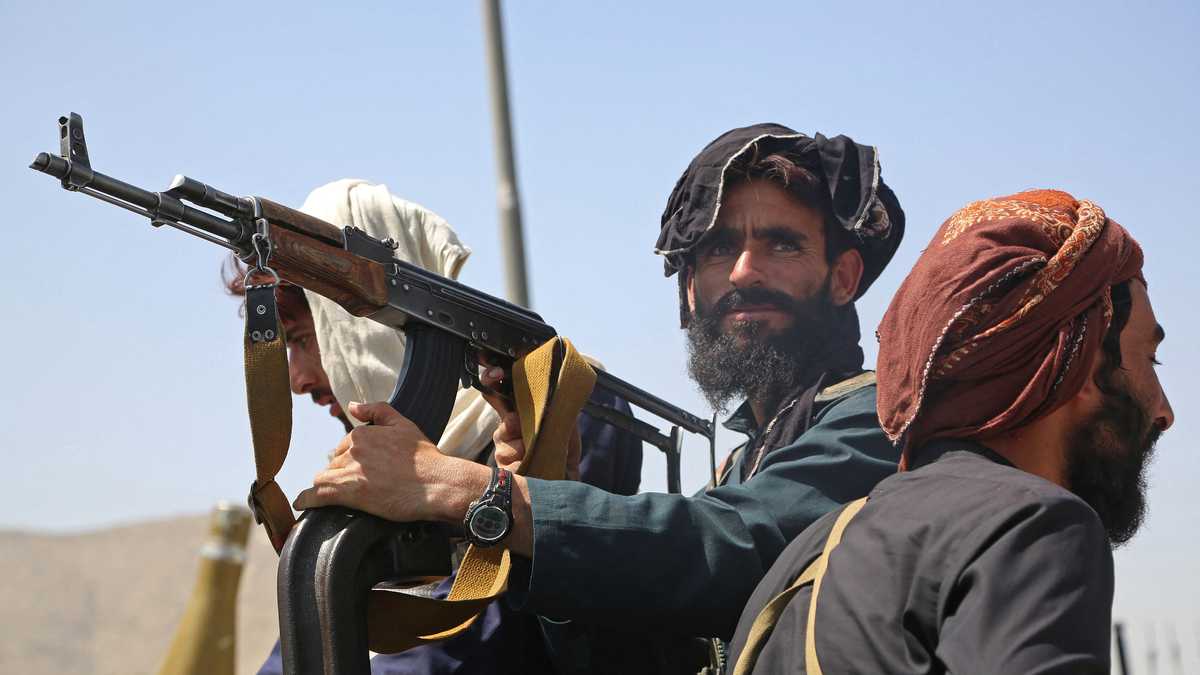 Combatientes talibanes